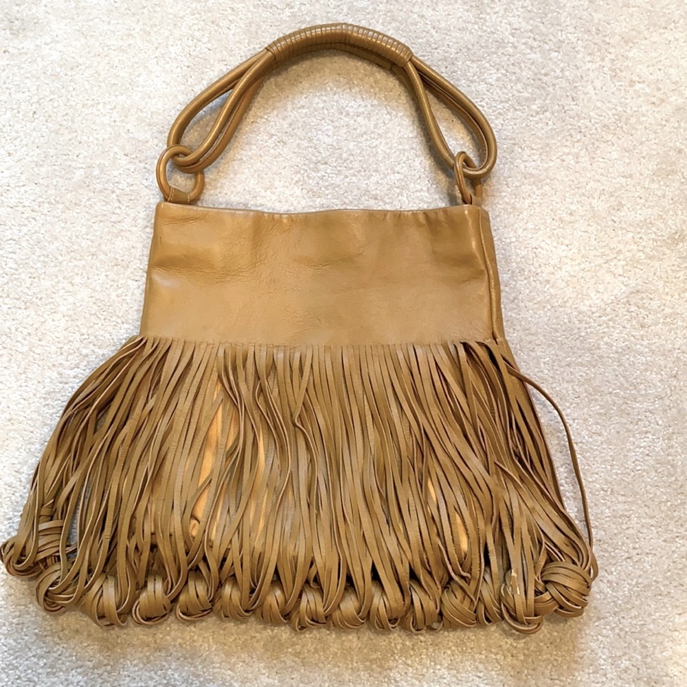 Katherine Kwei love knots